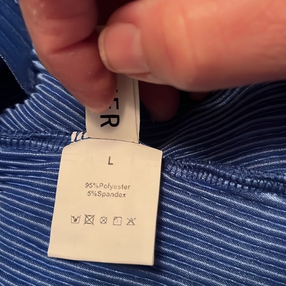 WOMENS BELTED SILKY DRESS BY LYANER. NWOT. SIZE L - Picture 7 of 9